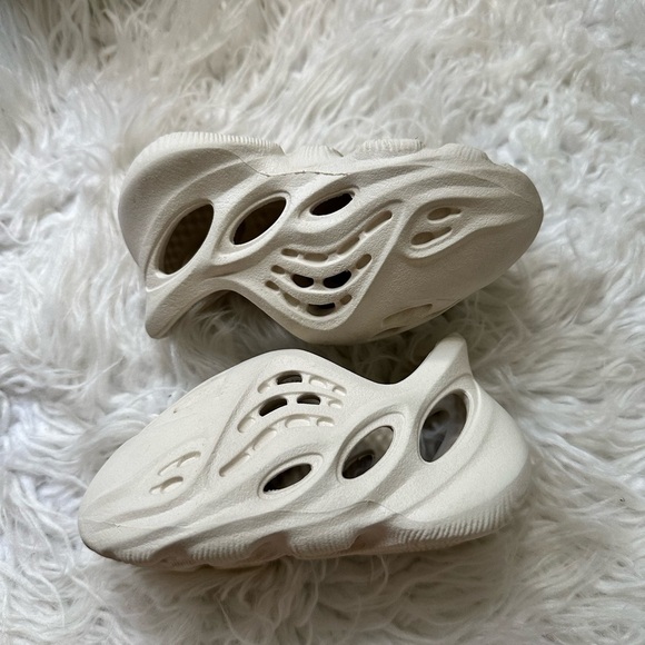 Yeezy foam runners - Picture 2 of 8
